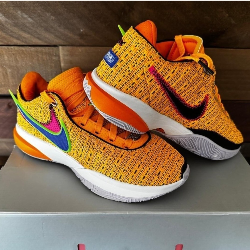 Nike LeBron 20 James Gang Basketball Shoes Orange DJ5423-801 Womens Size 5 New